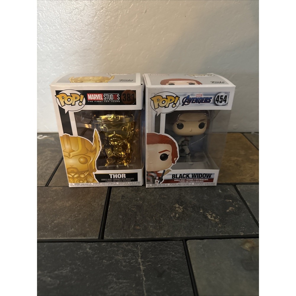 Funko Pop! Marvel Studios First 10 Years - Thor (Gold Chrome) #381 & Black Widow